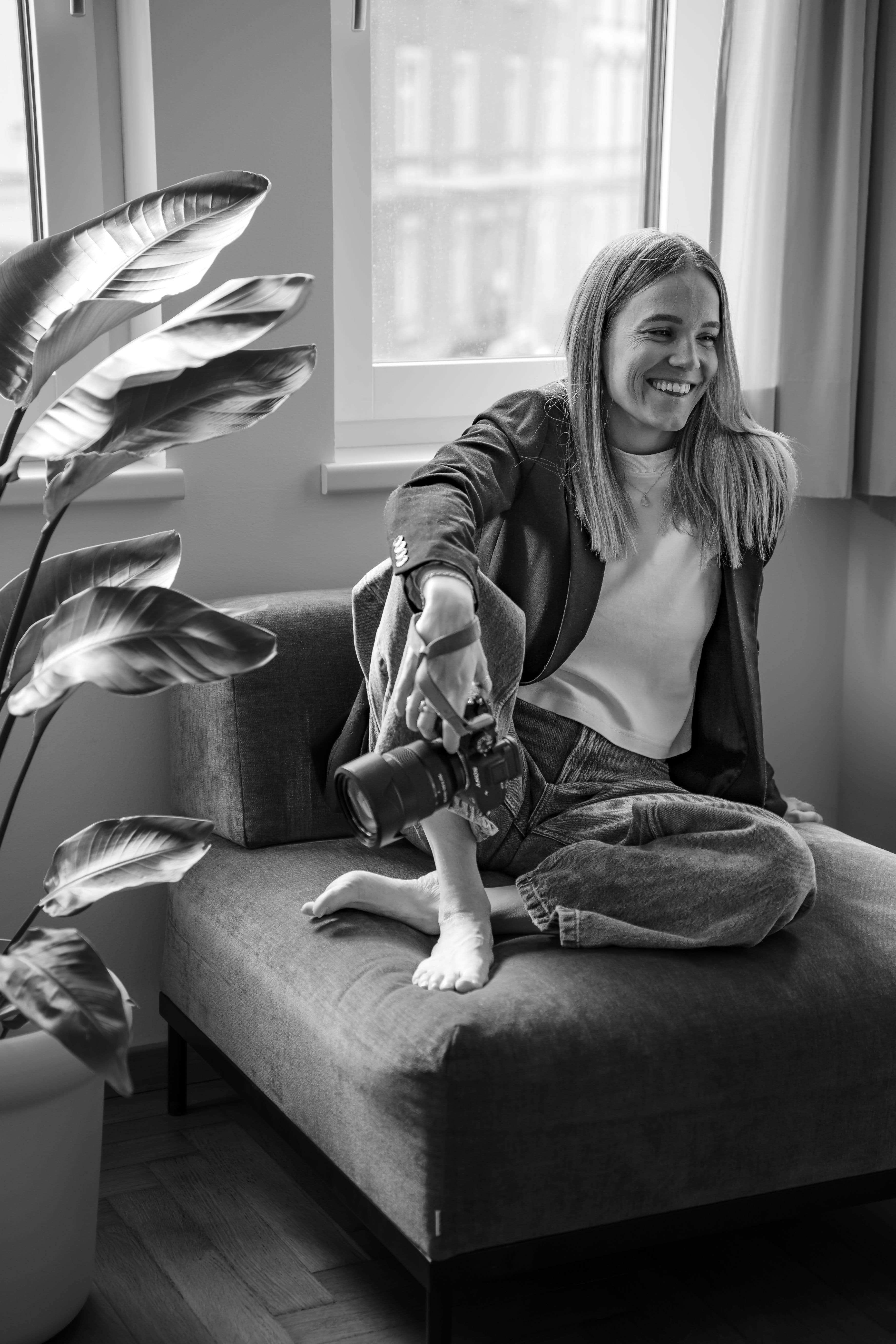 Mara Neumayr, intentional